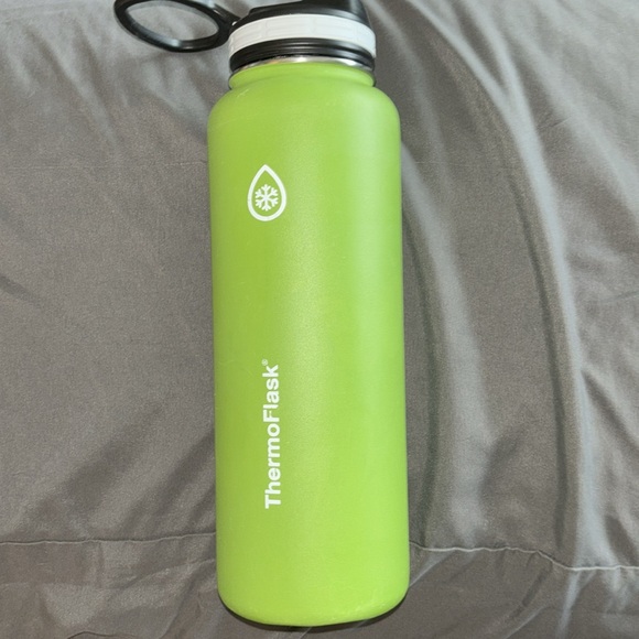 ThermoFlask 40 OZ BOTTLE 2 PACK W/ SPOUT LID like new - Picture 7 of 10